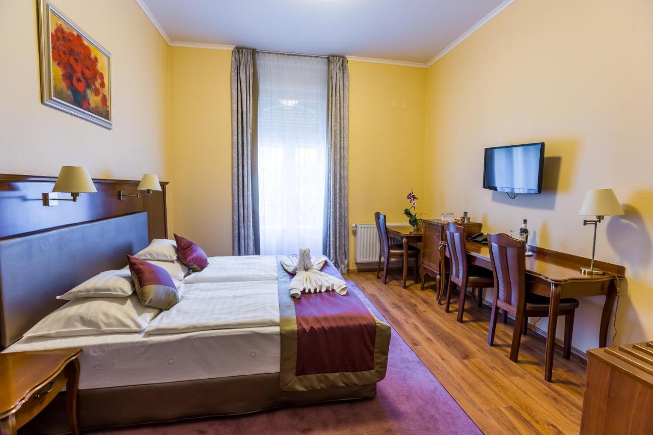 Pannonia 1893 Premium Hotell Sopron Eksteriør bilde
